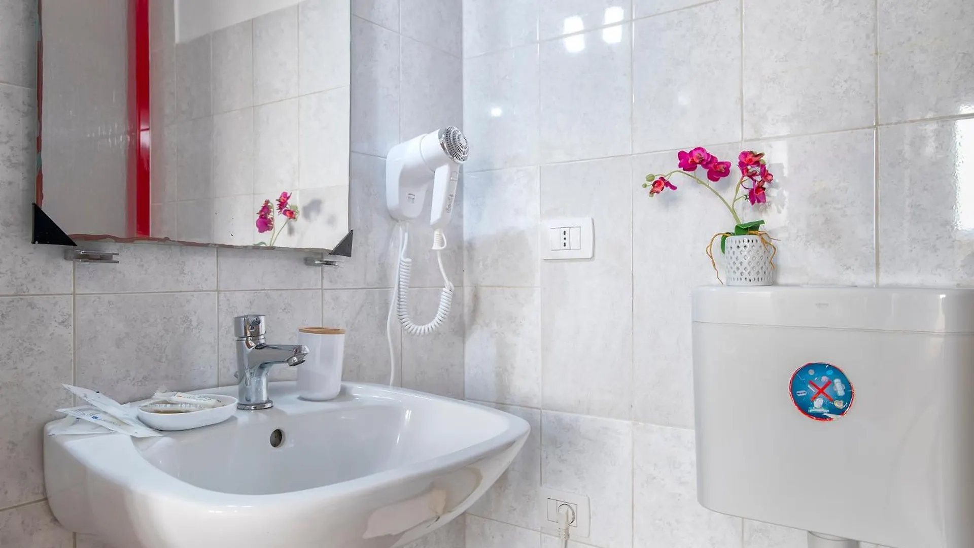 Oasis Guest House Alghero 0*,
