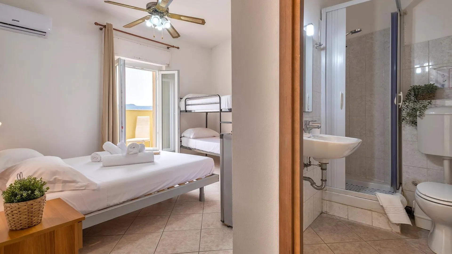Oasis Guest House 阿尔盖罗